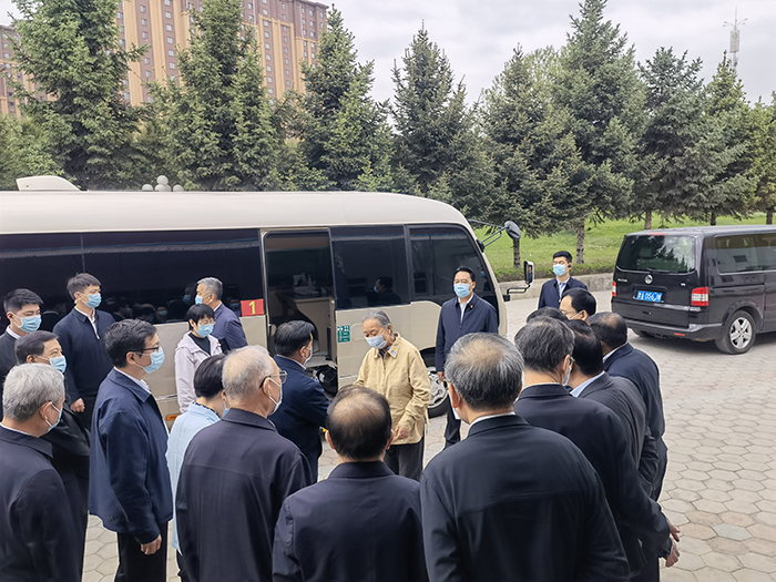 推動中醫(yī)藥事業(yè)發(fā)展振興，全國人大常委會執(zhí)法檢查組蒞臨奇正調(diào)研指導