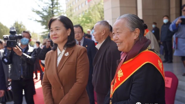 傳承精華，讓藏醫(yī)藥造福人民健康安全！