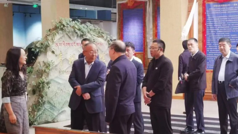 國家糧食和物資儲(chǔ)備局劉煥鑫局長一行蒞臨奇正青稞參觀調(diào)研